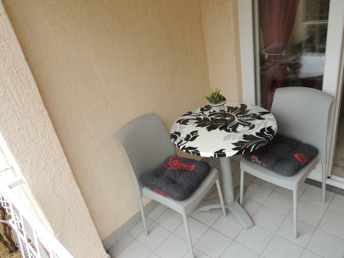 Apartments Palma Baška Voda Kültér fotó